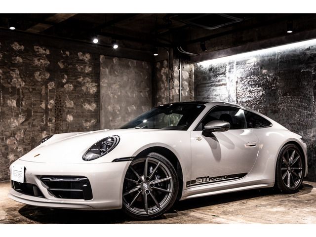 PORSCHE PORSCHE 911 2024