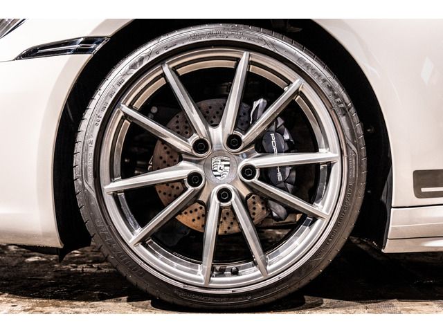 PORSCHE PORSCHE 911 2024