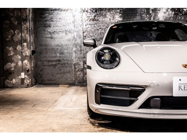 PORSCHE PORSCHE 911 2024