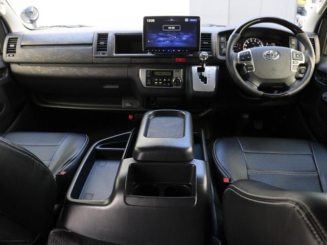 TOYOTA HIACE wagon 2023