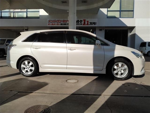 TOYOTA MARK X ZIO 2010