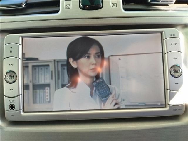 TOYOTA MARK X ZIO 2010