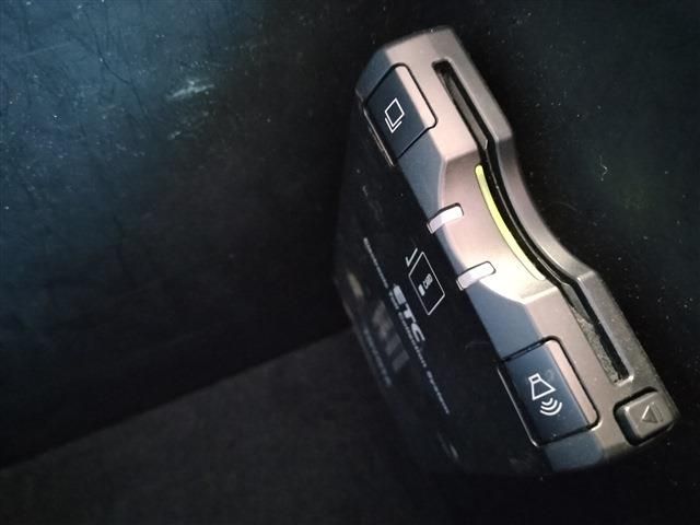 TOYOTA MARK X ZIO 2010