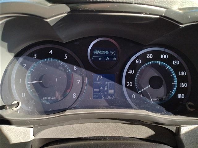 TOYOTA MARK X ZIO 2010