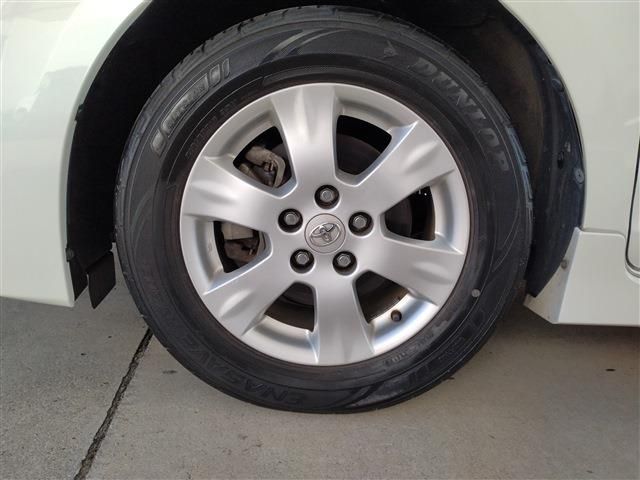 TOYOTA MARK X ZIO 2010