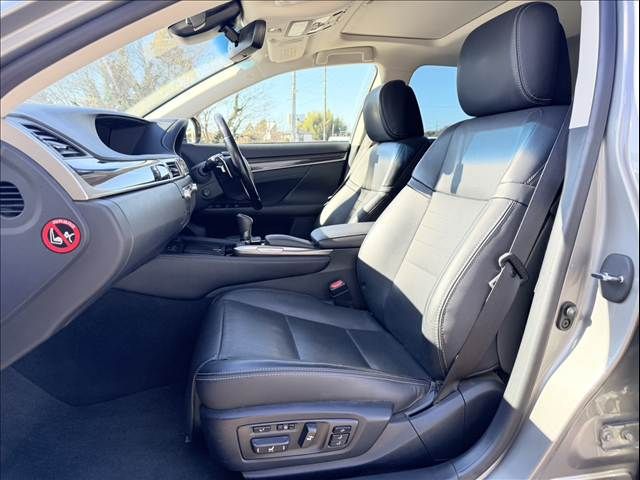 TOYOTA LEXUS GS200t 2017