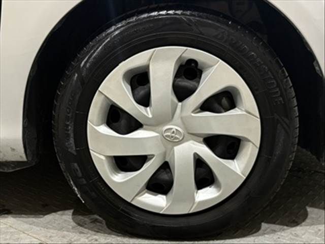 TOYOTA SIENTA HYBRID 2016