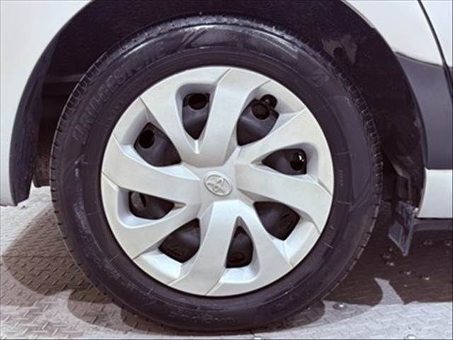 TOYOTA SIENTA HYBRID 2016