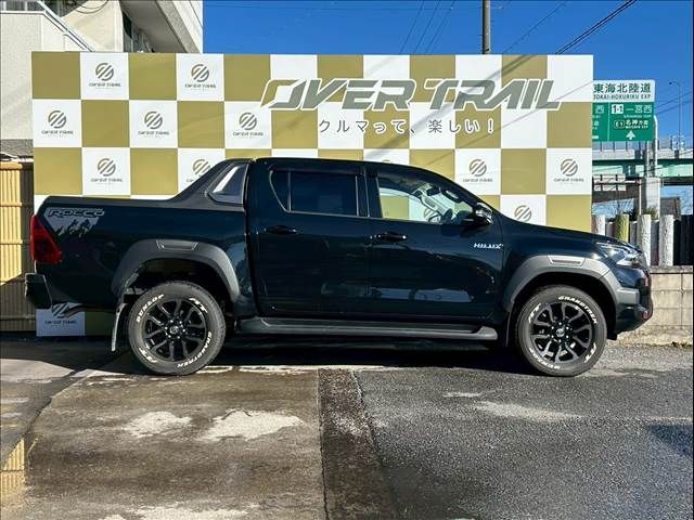 TOYOTA HILUX 2WD 2024