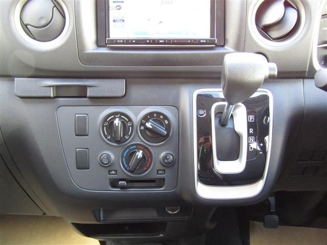 NISSAN CARAVAN van 1.2t 2WD 2025