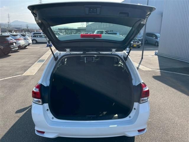 TOYOTA COROLLA FIELDER HYBRID 2018