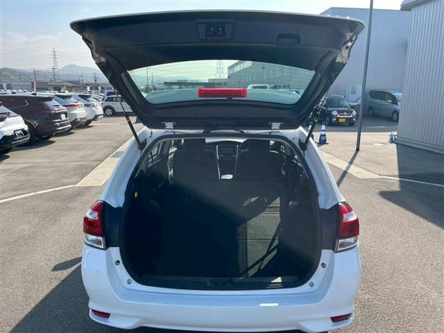 TOYOTA COROLLA FIELDER HYBRID 2018