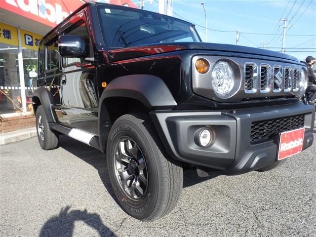 SUZUKI JIMNY NOMADE 2025