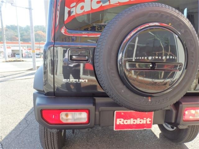 SUZUKI JIMNY NOMADE 2025