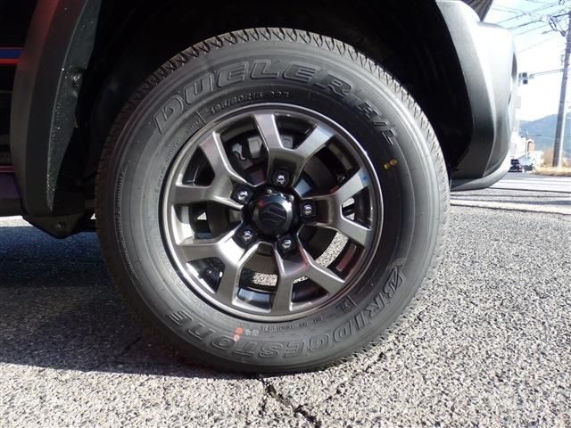 SUZUKI JIMNY NOMADE 2025