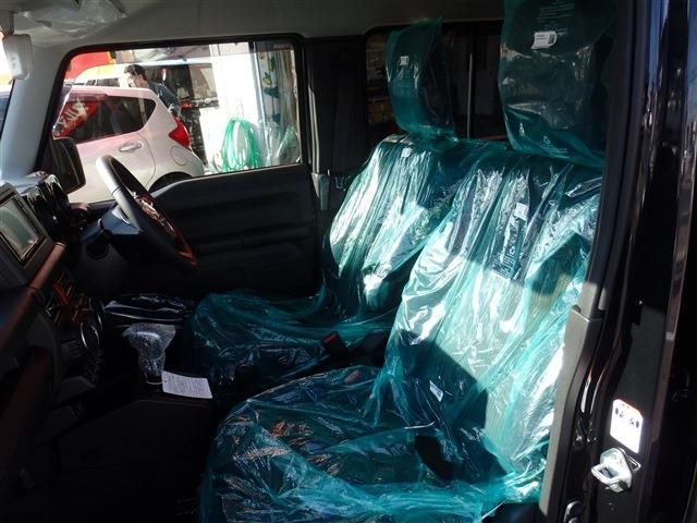 SUZUKI JIMNY NOMADE 2025