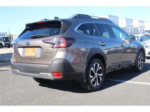 SUBARU LEGACY OUTBACK 2022