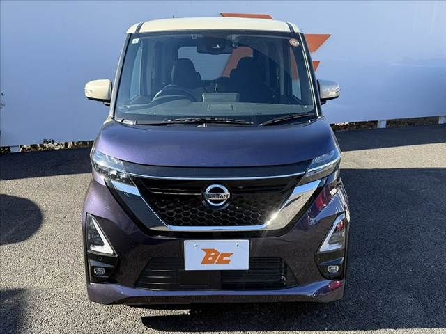 NISSAN ROOX 2021