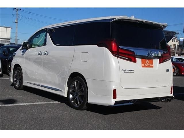 TOYOTA ALPHARD hybrid 4WD 2022