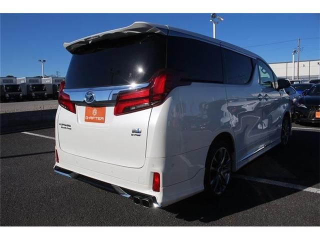 TOYOTA ALPHARD hybrid 4WD 2022