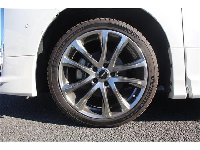 TOYOTA ALPHARD hybrid 4WD 2022