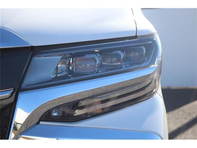 TOYOTA ALPHARD hybrid 4WD 2022