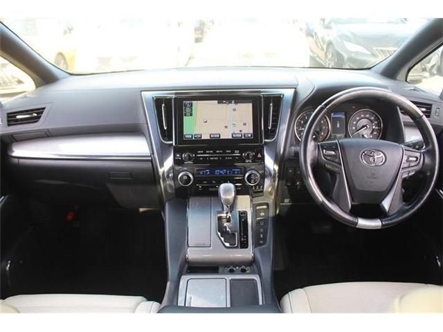 TOYOTA VELLFIRE 2019