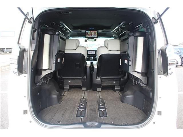 TOYOTA VELLFIRE 2019