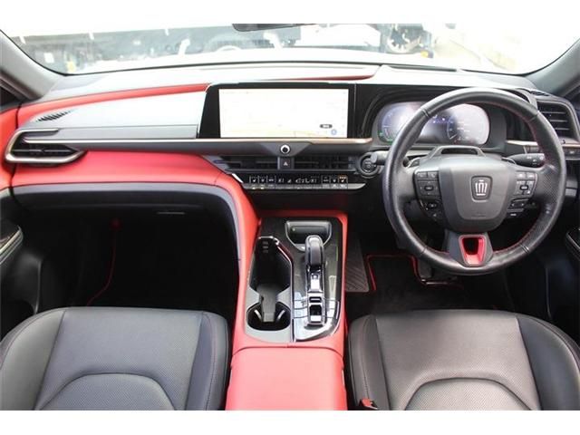 TOYOTA CROWN SPORT 2024