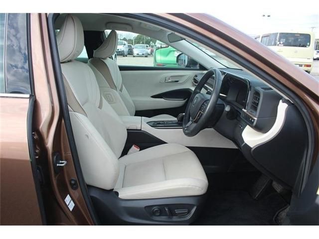 TOYOTA CROWN CROSSOVER 2023