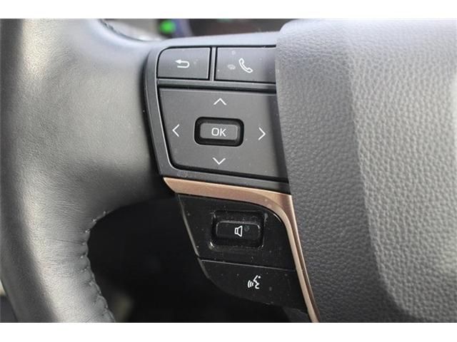 TOYOTA CROWN CROSSOVER 2023