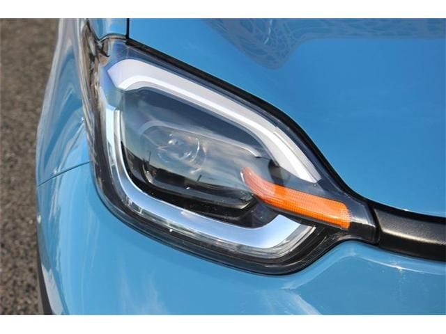 TOYOTA SIENTA HYBRID 2023