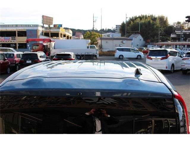 TOYOTA SIENTA HYBRID 2023