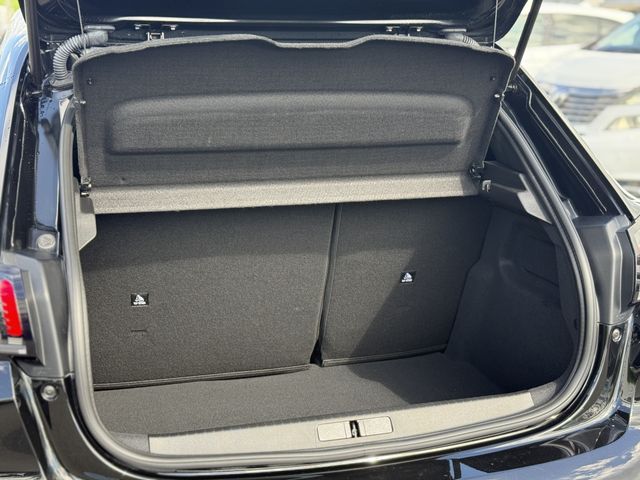 PEUGEOT PEUGEOT e-208 2023