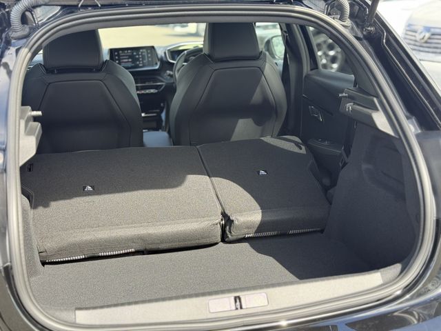 PEUGEOT PEUGEOT e-208 2023