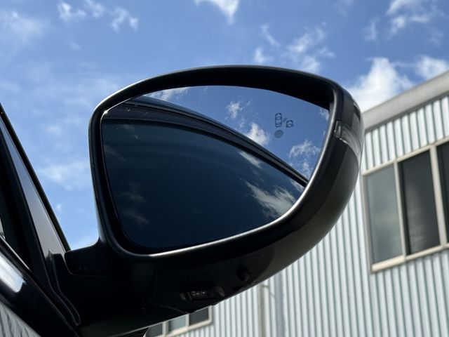 PEUGEOT PEUGEOT e-208 2023