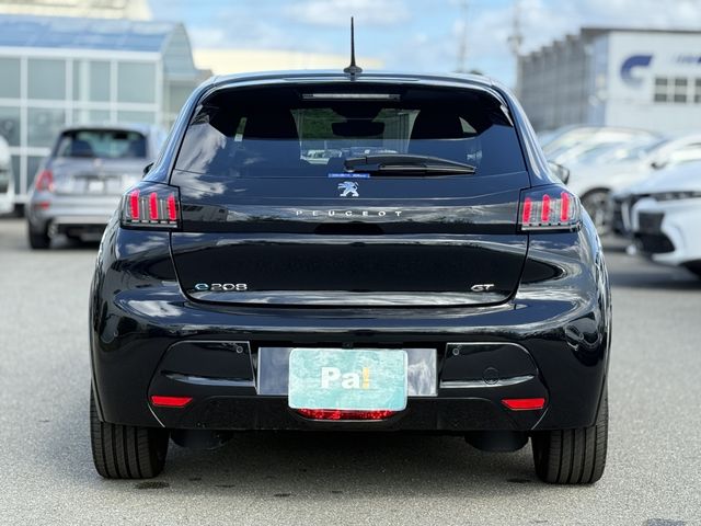 PEUGEOT PEUGEOT e-208 2023