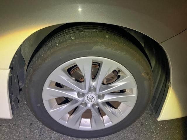 TOYOTA VELLFIRE 2010