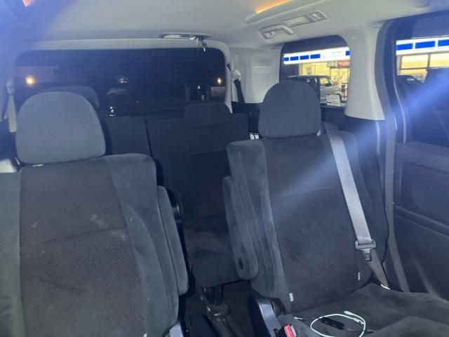 TOYOTA VELLFIRE 2010