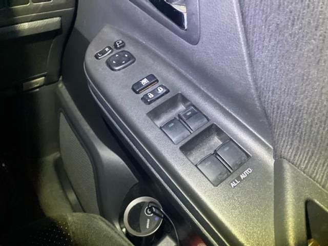 TOYOTA VELLFIRE 2010