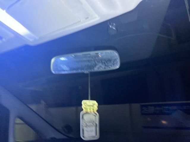 TOYOTA VELLFIRE 2010