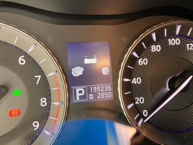 NISSAN FUGA HYBRID 2011