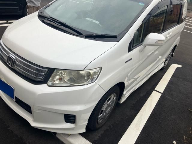 HONDA FREED Spike HYBRID 2012