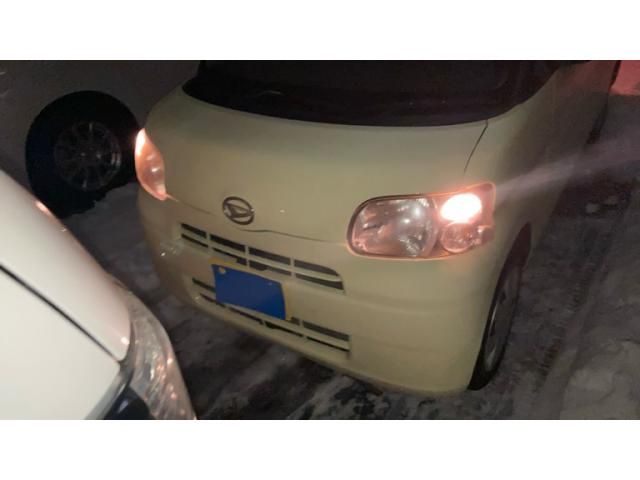 DAIHATSU TANTO 4WD 2011