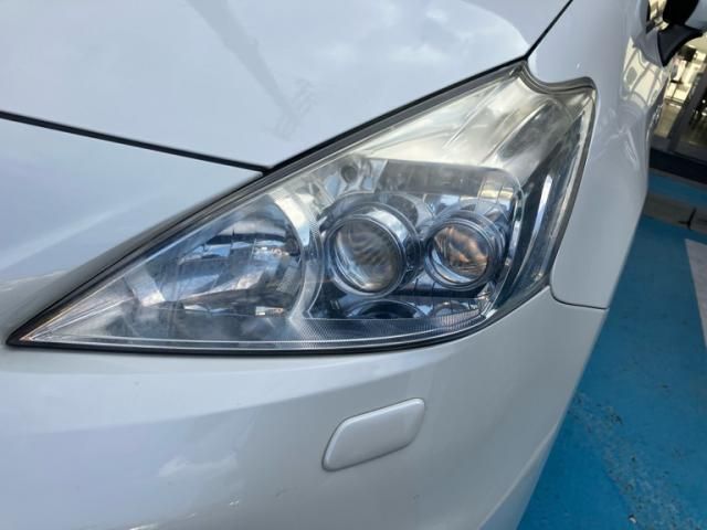 TOYOTA PRIUS Alpha 2013