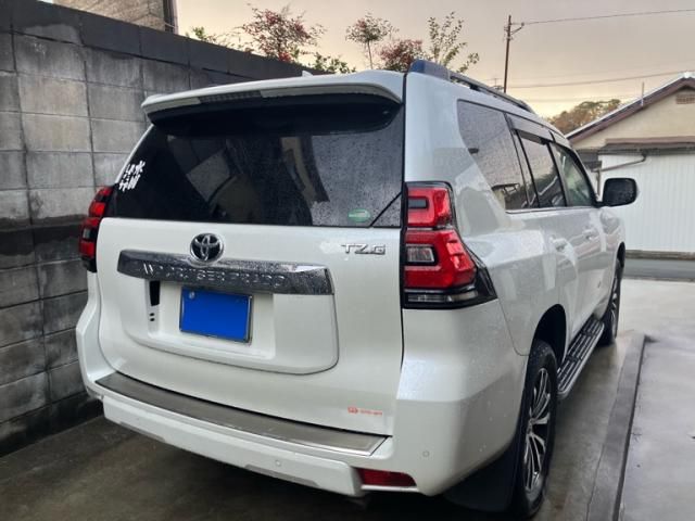 TOYOTA LANDCRUISER PRADO 2017