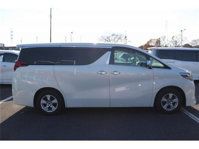 TOYOTA ALPHARD 2015