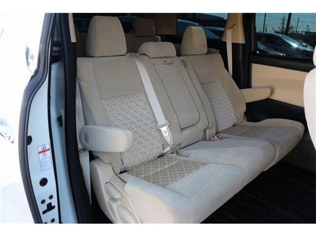 TOYOTA ALPHARD 2015