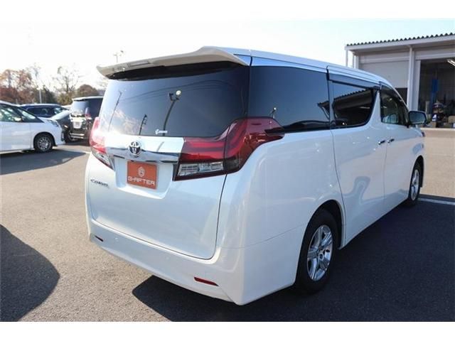 TOYOTA ALPHARD 2015