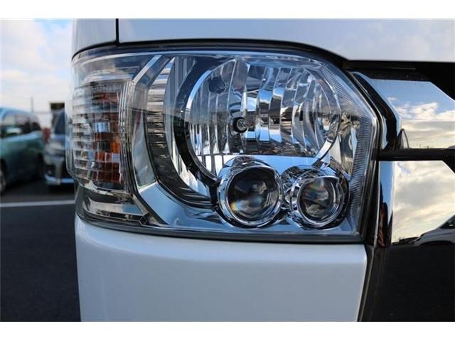 TOYOTA HIACE van 2WD 2018